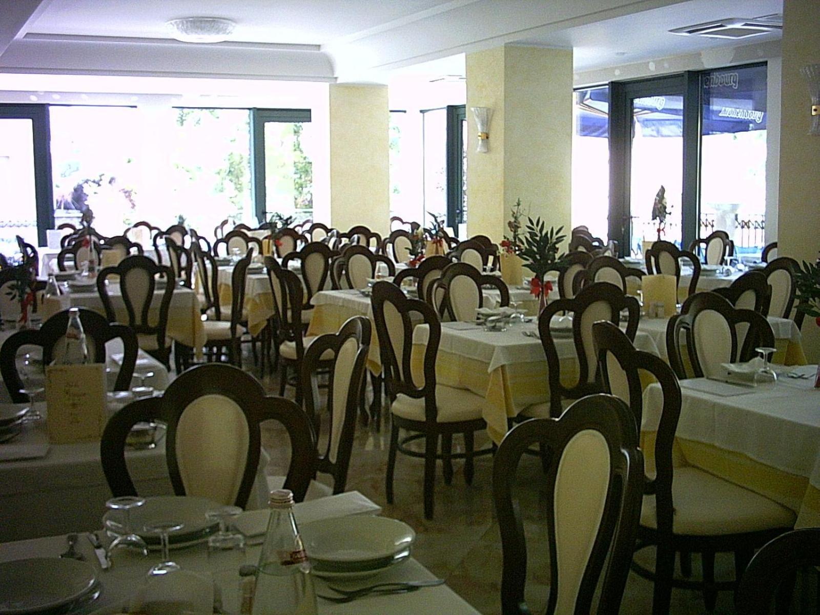 Hotel Misano Misano Adriatico Bagian luar foto