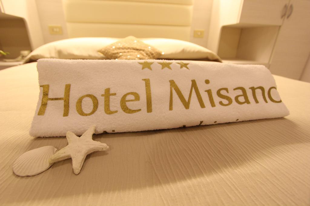 Hotel Misano Misano Adriatico Bagian luar foto