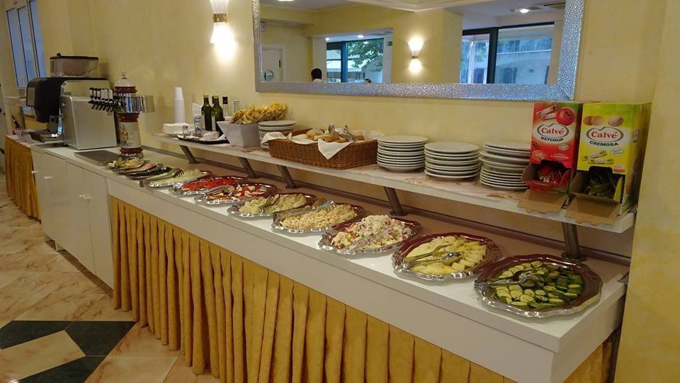 Hotel Misano Misano Adriatico Bagian luar foto